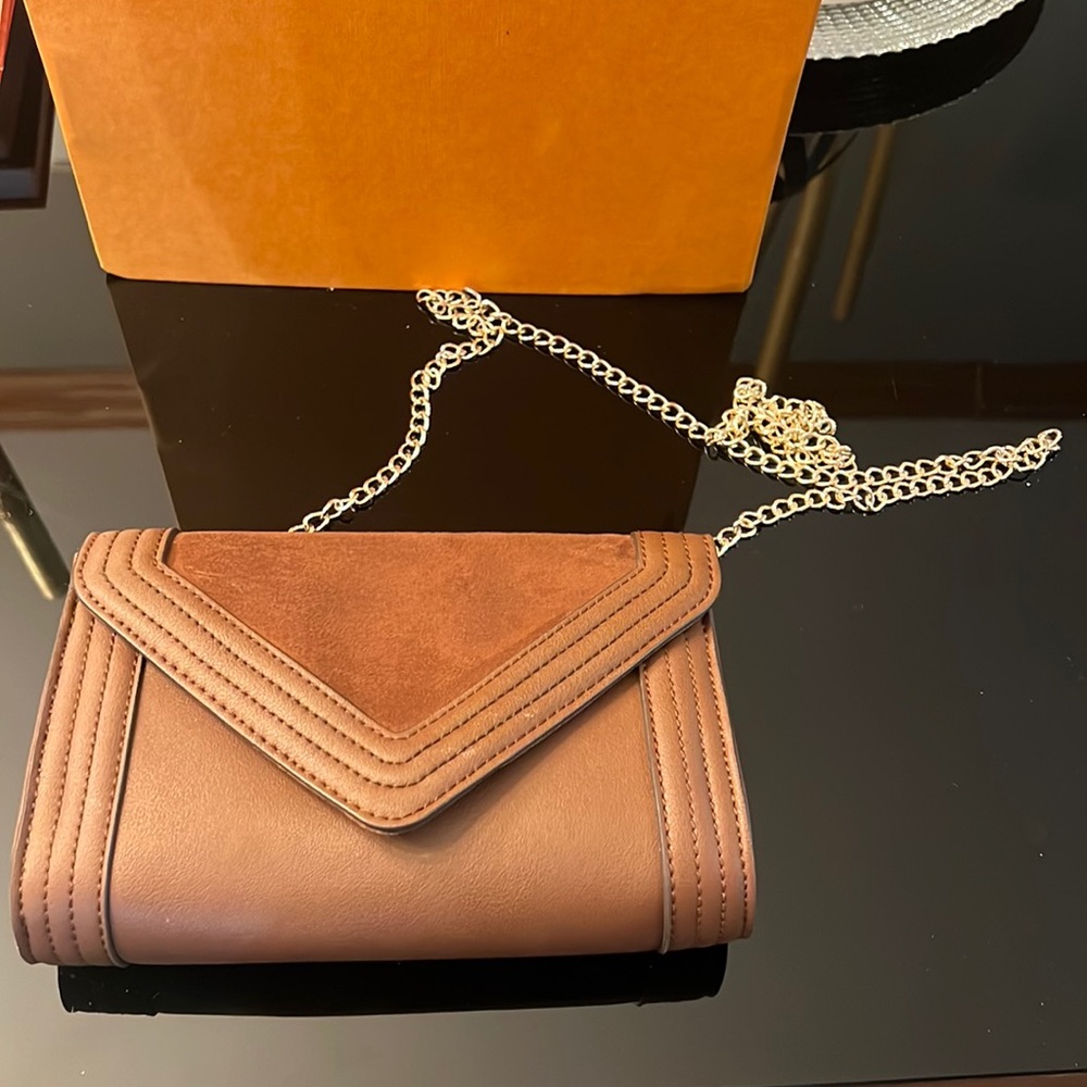 Aldo Brown Cluth with gold chain